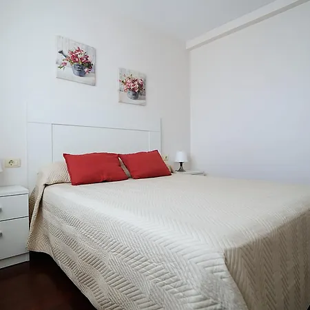 Galihost - Con Parking Frente A La Playa De Rodeira Apartamento Cangas do Morrazo
